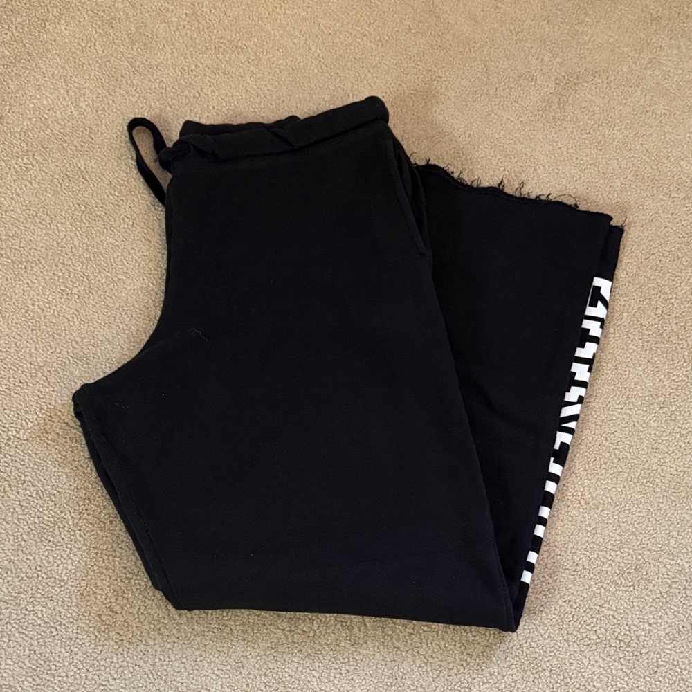 Victoria’s Secret PINK Women’s Black sweatpants